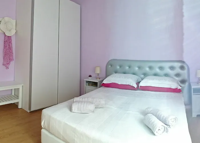 Апартаменты Holiday Home Roma Рим