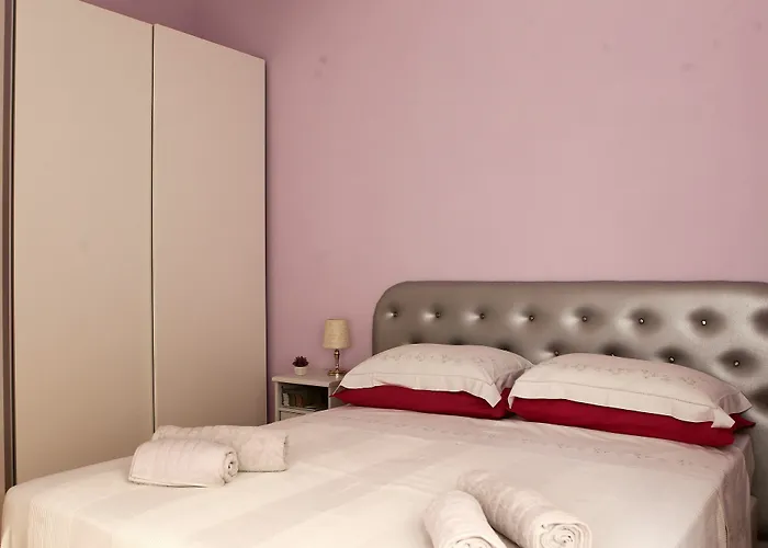 Holiday Home Roma Апартаменты *